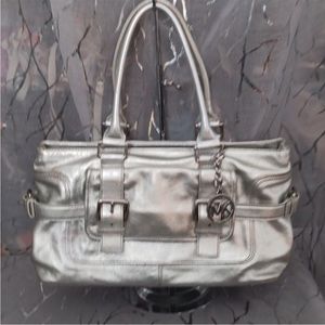 VINTAGE! MICHAEL KORS SILVER HANDBAG